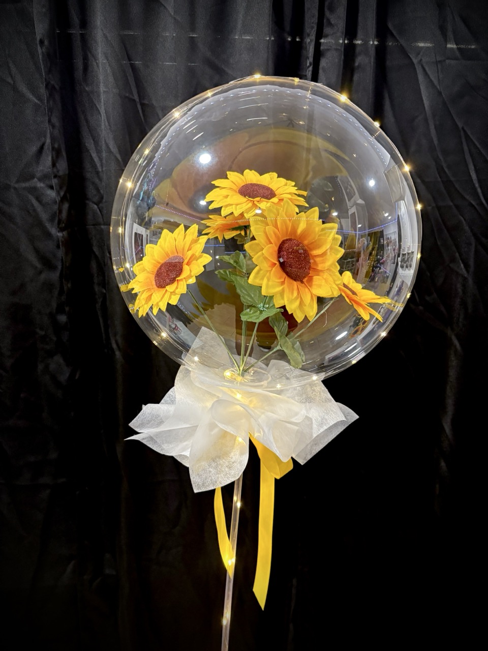 Sunflower Balloon 🌻 – Light Up Sunflower Balloon That Can Last Up To 2 Weeks Or More With The Proper Care 🐝
