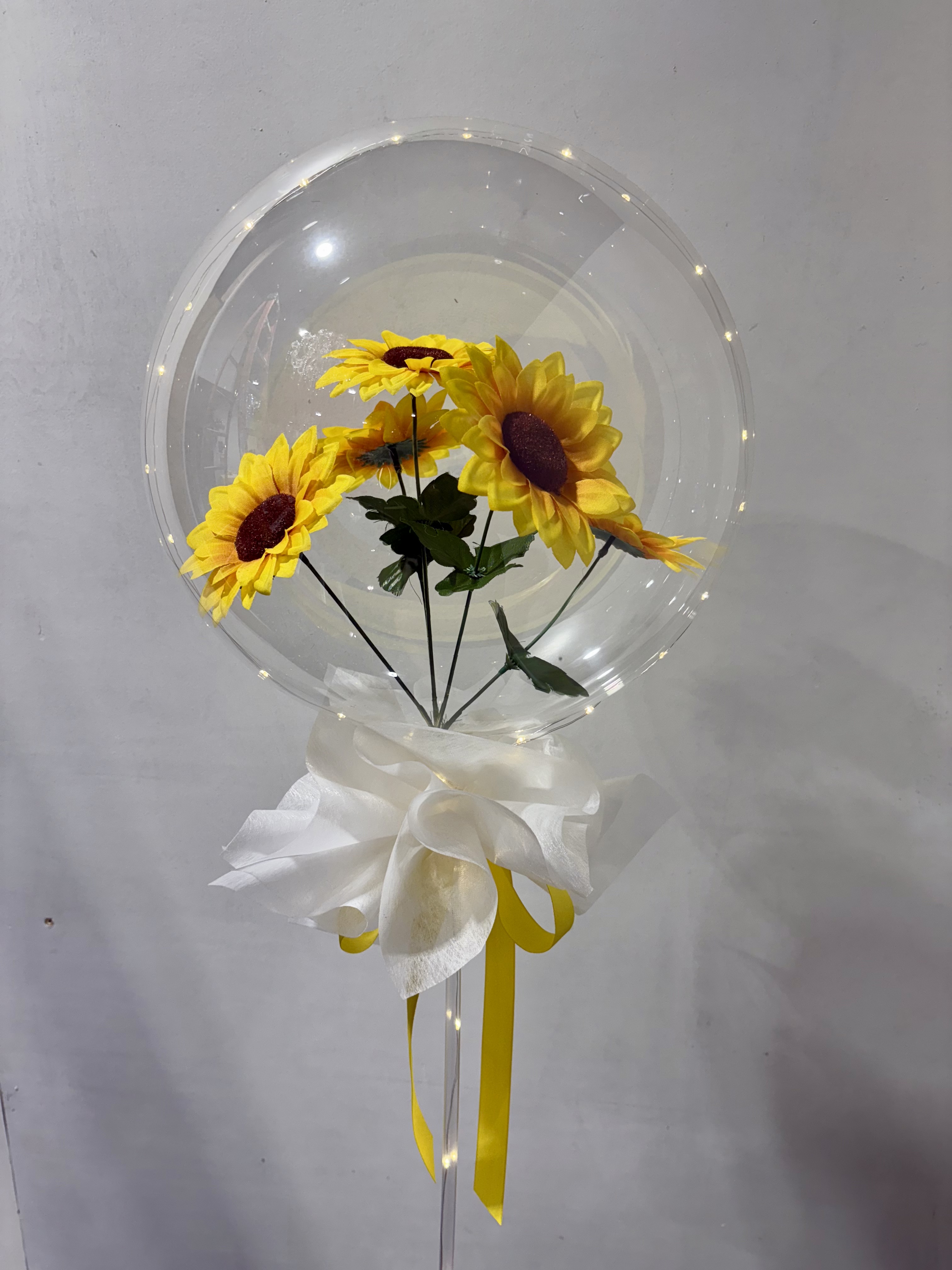 Light-Up Sunflower Bobo Balloon – Sunflower Balloon, Just Like Your Regular Balloon BUT With More Life-time, Balloon Can Last Up To 1 Month With The Proper Care